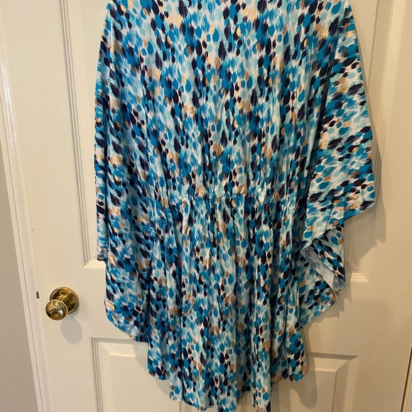Lascana. Batwing Coverup - Picture 2 of 2